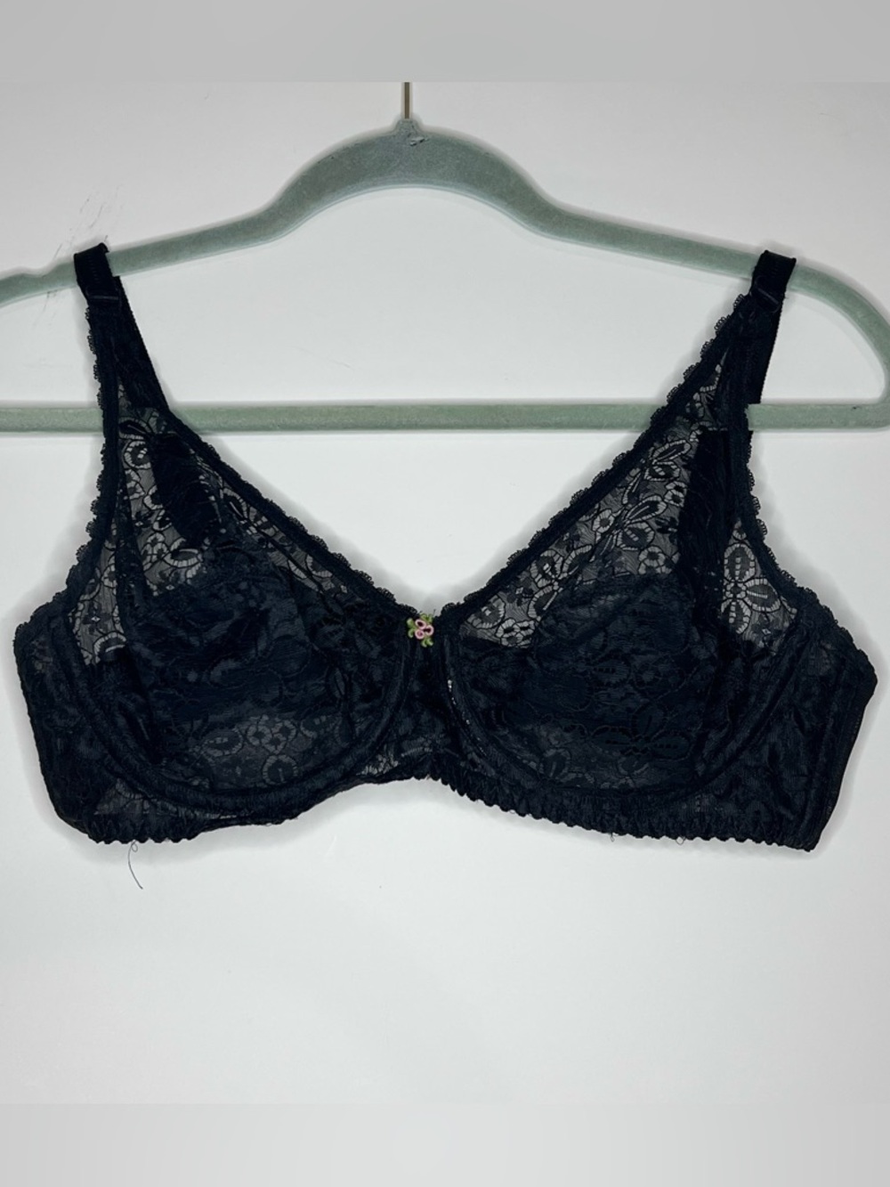 Vintage Goddess Black Lace Rosette Underwire Bra Style # 776 Size 34D Bombshell